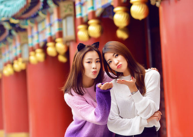 长江索道+嘉陵小渡+重庆城上天幕乐游观光塔+磁器口古镇+李子坝轻轨站+渣滓洞一日游【上天下江立体游山城】