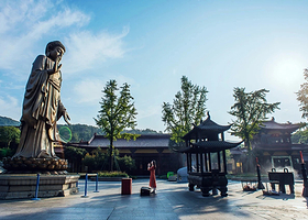 无锡市太湖鼋头渚风景区+灵山大佛一日游【纯玩一票畅玩&船游太湖观红嘴鸥&赠38元文创冰箱贴】