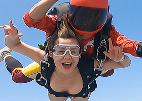 重庆Skydive重庆高空跳伞基地一日游【跳伞/专业教练/高空跳伞/极限运动】