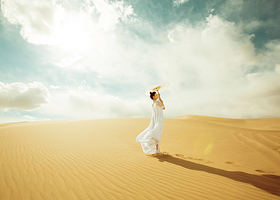 吐鲁番一日游库木塔格沙漠+坎儿井+火焰山景区动车往返