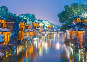 杭州西湖风景名胜区+西湖游船+灵隐寺+嘉兴乌镇+乌镇西栅景区+西栅夜游一日游【真纯玩·日游西湖·夜游乌镇】