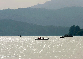 纯玩上门接 雷峰塔+西湖游船+花港观鱼+灵隐飞来峰一日游