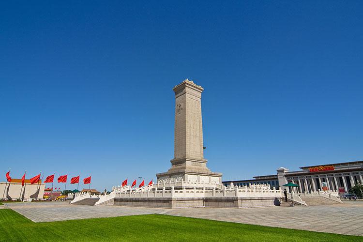 春季爆卖丨游园赏花丨看升旗丨登中央电视塔丨赠魔术城丨直飞北京