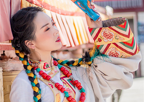拉萨跟拍写真丨藏装摄影布达拉宫大昭寺精选场景服装化妆造型精修