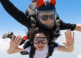 衡阳高空跳伞基地+衡阳本地玩乐一日游【官方直营/专业教练/高空跳伞/基地直连】