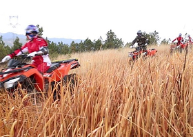 丽江荒野户外越野车俱乐部【丽江古城/市区免费接送】