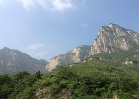 焦作峰林峡一日游【含景区首道大门票+大景交+玻璃廊桥+甜心小屋 开封出发】