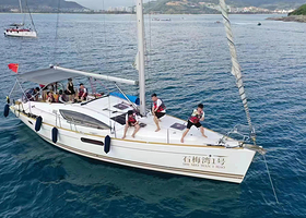 万宁石梅湾加井岛双体帆船/豪华游艇轻奢海岛游【6-12人轻奢小团浮潜/一日游烧烤大餐】