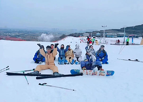 兰州兴隆山滑雪场一日游
