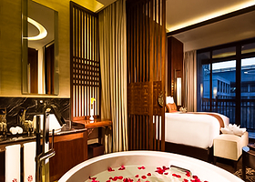 庐山风景名胜区二日游【宿4星森林温泉 登顶主景区三叠泉+李白瀑布+大佛】