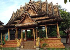 西双版纳景洪曼听公园+傣族园一日游【独立用车含景区门票 睡醒再出发，市区酒店上门接送 泼水体验 大象表演】