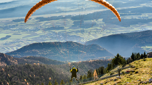 重庆云篆山滑翔伞【滑翔伞飞行/专业教练/官方认证】,一日游门票,去