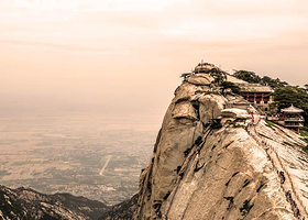 西安华山一日游【渭南华山一日游【赠登山手套+水+祈福带】