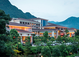 【真温泉】广州三英温泉度假酒店1晚+双人早餐+双人无限次真温泉+5斤迟菜心1箱，可选双人晚餐