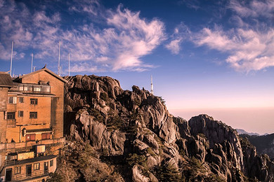 张无忌的老家丨黄山光明顶山庄 四星标间/大床1晚 双份自助早餐 黄山