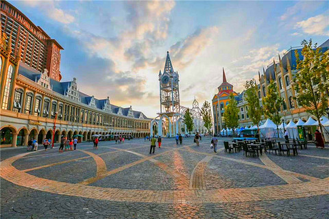 自助餐06549起/人【自助游】古北水镇指定水镇大酒店 往返直通车