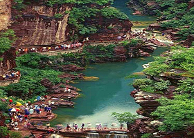 焦作云台山二日游【红石峡+小寨沟+茱萸峰 纯玩 2天1晚 郑州出发  三环内上门接】