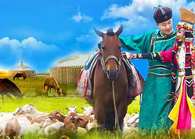 希拉穆仁草原 纯玩1日游/含骑马/下马酒/手把肉/哈达/矿泉水/千人口碑/可选小团/免费接