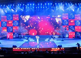 老码头灯光歌舞秀