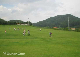 清新温矿泉滑草场