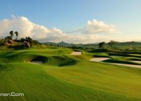 龙山湖高尔夫俱乐部