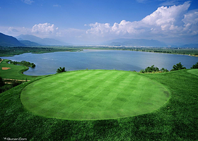 古城湖畔国际高尔夫球俱乐部
