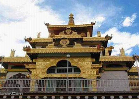 格萨尔王狮龙宫殿