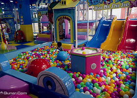 贝迪熊卡通乐园