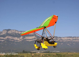 林州航空运动俱乐部滑翔伞飞行体验基地