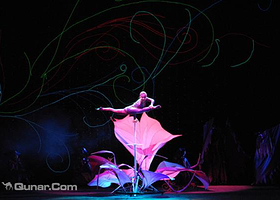 中国杂技团《天地宝藏》