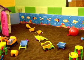 奔奔儿童乐园（泗泾店）