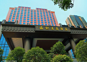 【恐龙园】常州福记逸高酒店