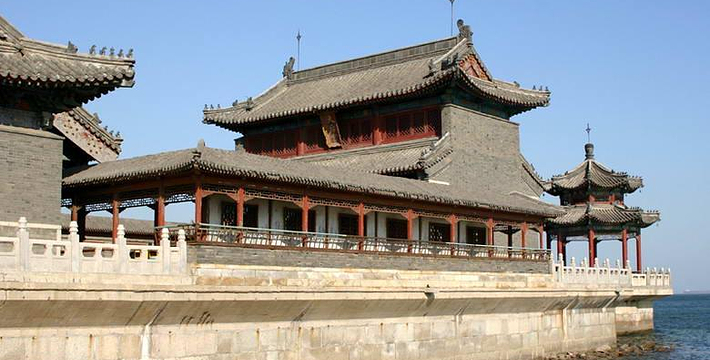 老龙头景区在哪里 753832ca714ee38f45ef796a6b4dfc18.water.jpg_710x360_7d7aecbe.jpg