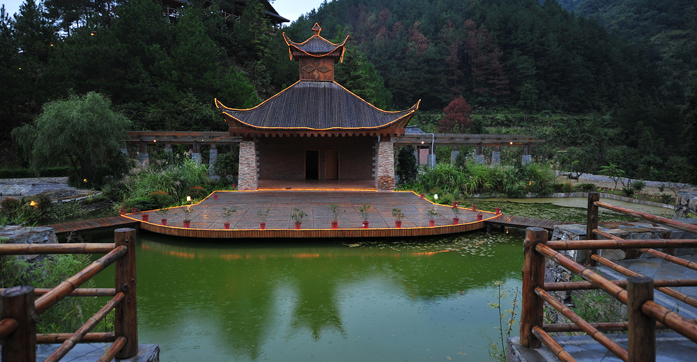 黄平浪洞森林温泉成人票请提前30分钟预订