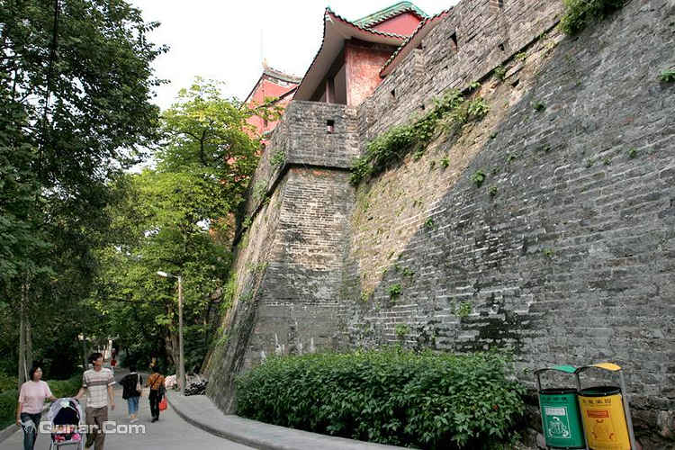 越秀公园古城墙旅游