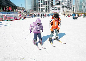 大连迷你雪魔方嬉雪乐园