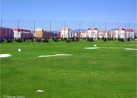 金T温都水城高尔夫练习场