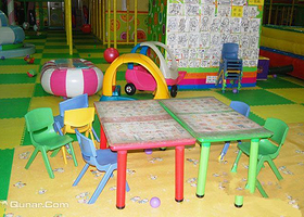 新希望儿童游乐场（乐天玛特店）