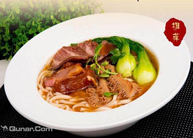 宜合缘台北牛肉面