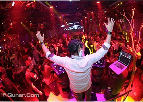 TrueCOLOR北京本色酒吧（工人体育场西北角）