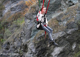 卡瓦劳峡谷滑索