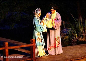 实景版《牡丹亭》—游园惊梦