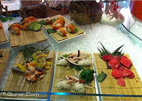 中茵皇冠假日酒店自助餐