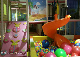 哆唻咪儿童游乐园