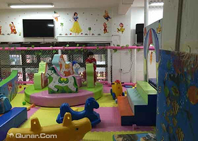 喜洋洋亲子游乐园