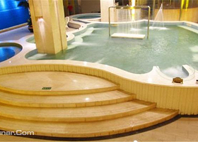 康悦时代温泉酒店