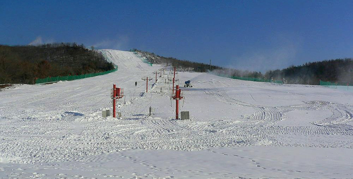 铭湖滑雪场图片