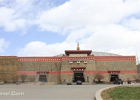 岷江源歌舞大剧院