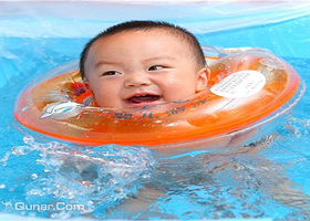 优家宝贝婴幼儿游泳馆