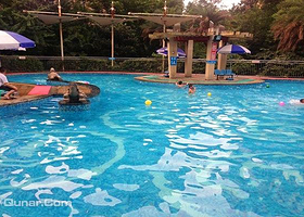 风尚国际·锦屏苑游泳池